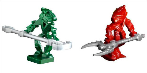 Minifigurar frå 2005: Toa Hordika Matau og Vakama. Bilete henta frå biomediaproject.com